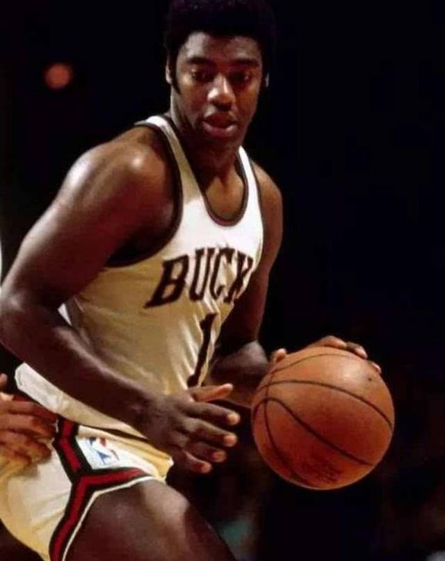 的反差美 的反差美